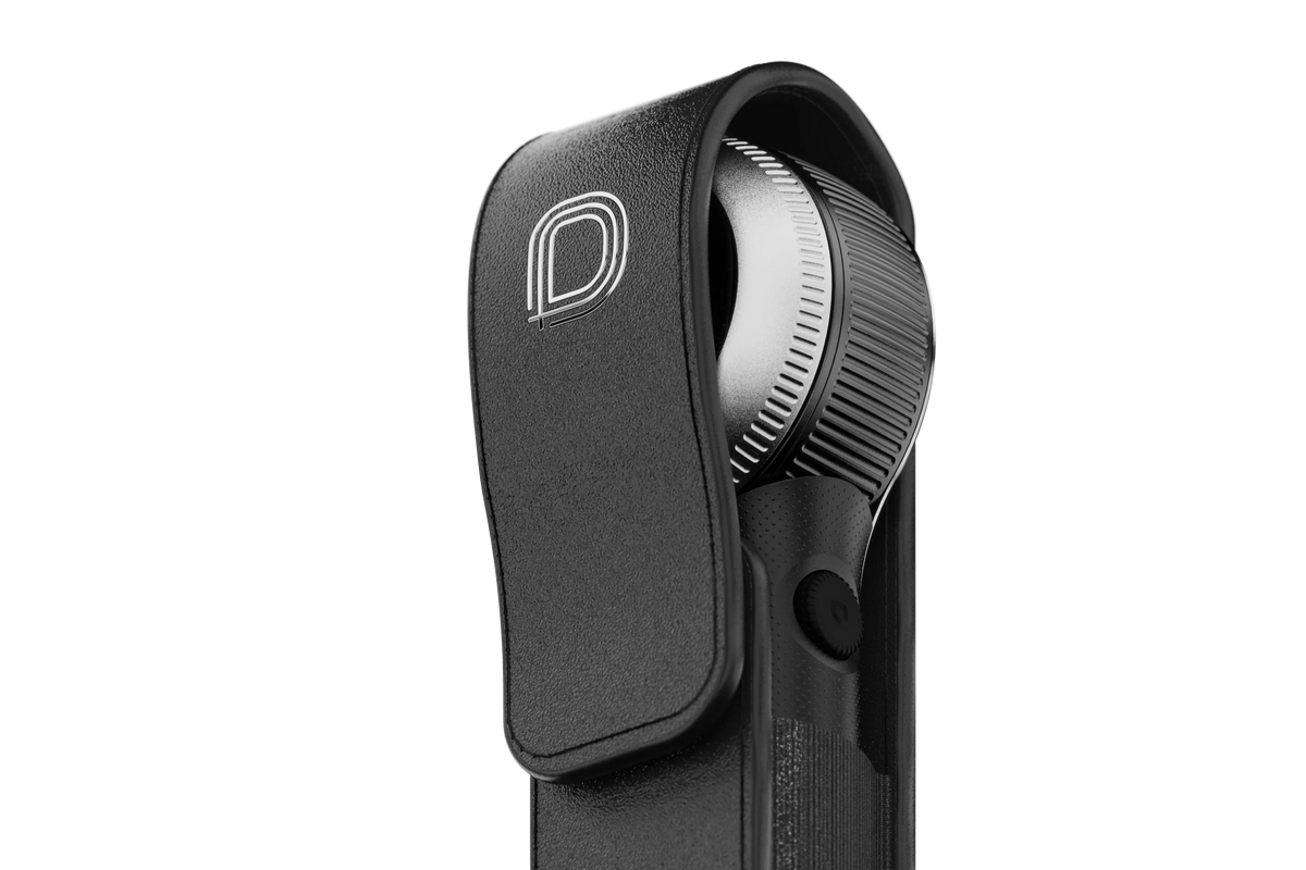 DermLite DL5 Leather Case close up