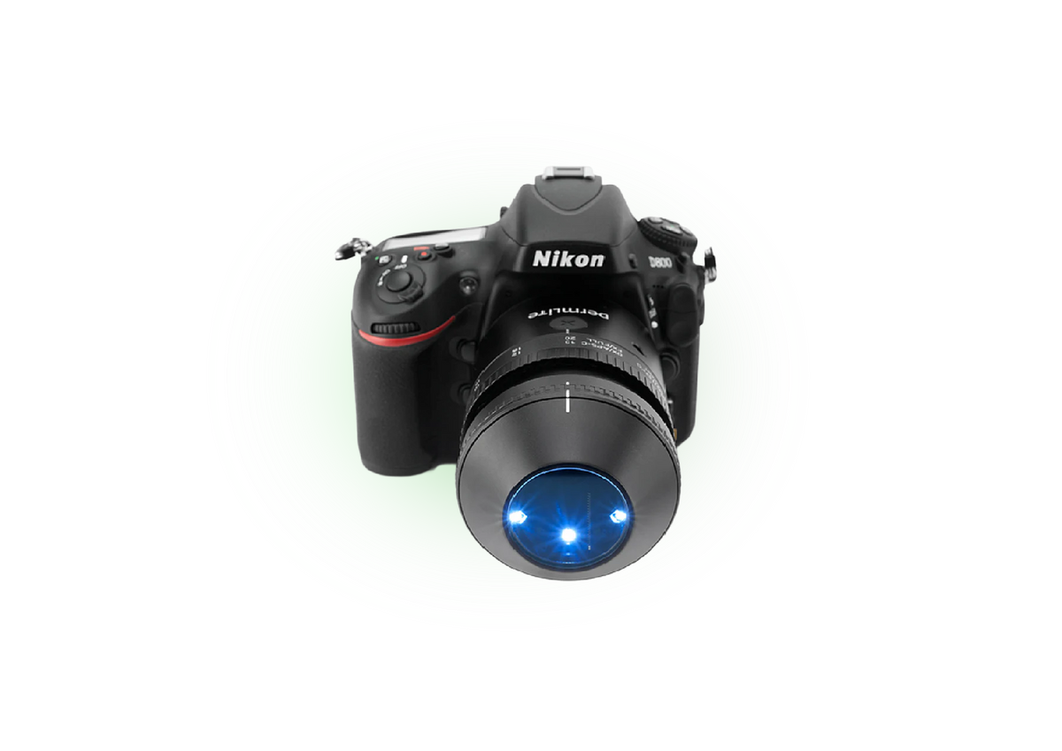 DSLR camera with Foto II Pro connected and powered on