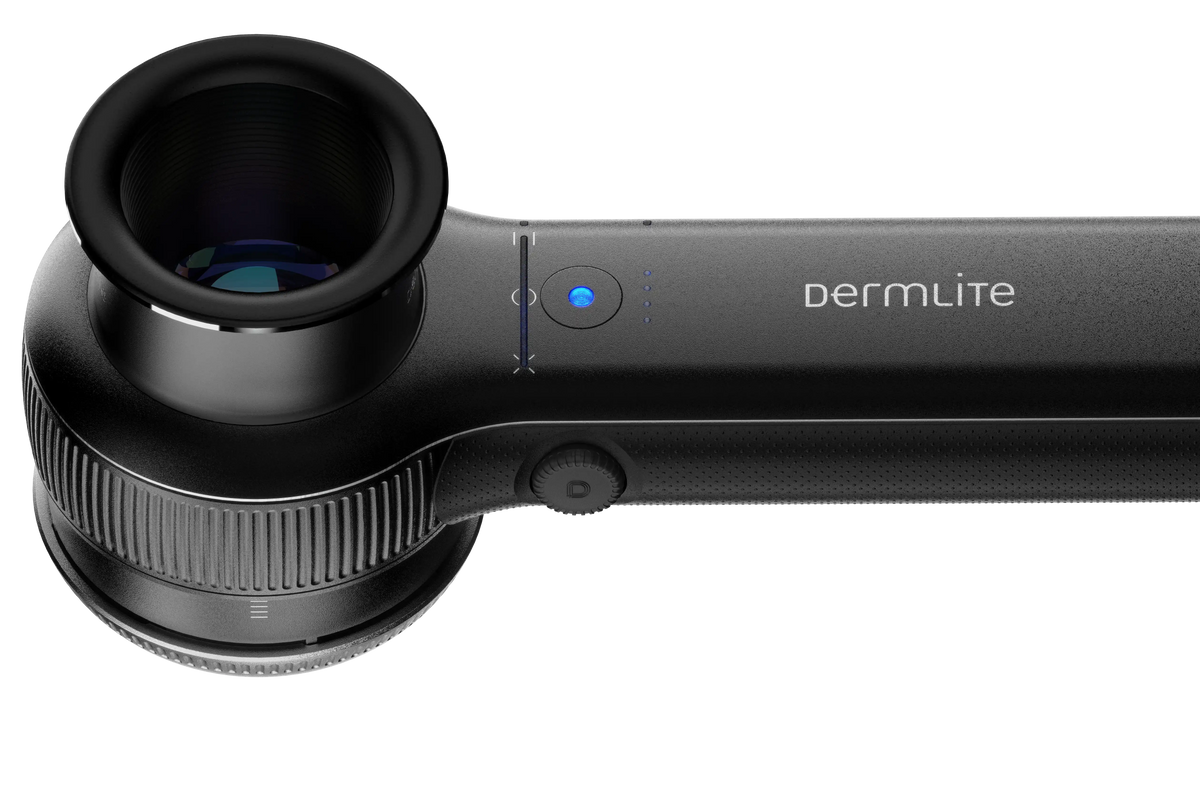 DermLite DL5 Plus close up with eye piece