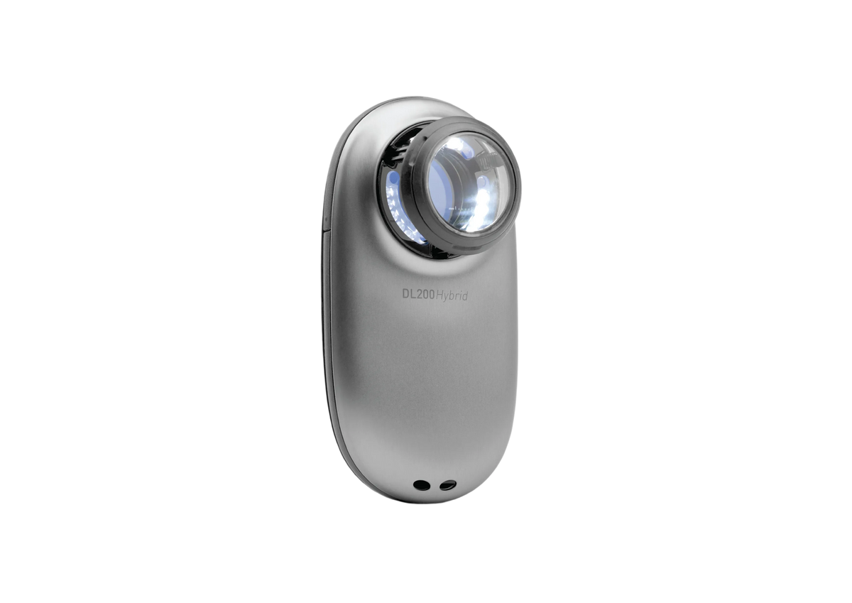 DL200 Hybrid with white LEDs powered on
